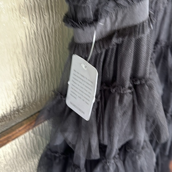 Betsy & Adam Women's Ruffled Tiered Gown size 12 new with tags - Picture 7 of 11